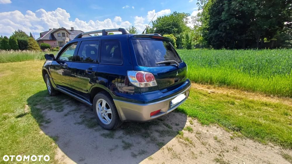 Mitsubishi Outlander 2.4 4WD Intense - 3