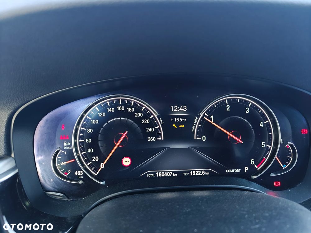 BMW Seria 5 520d xDrive Sport Line - 7