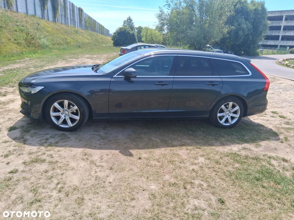 Volvo V90 D3 Geartronic Momentum Pro - 36
