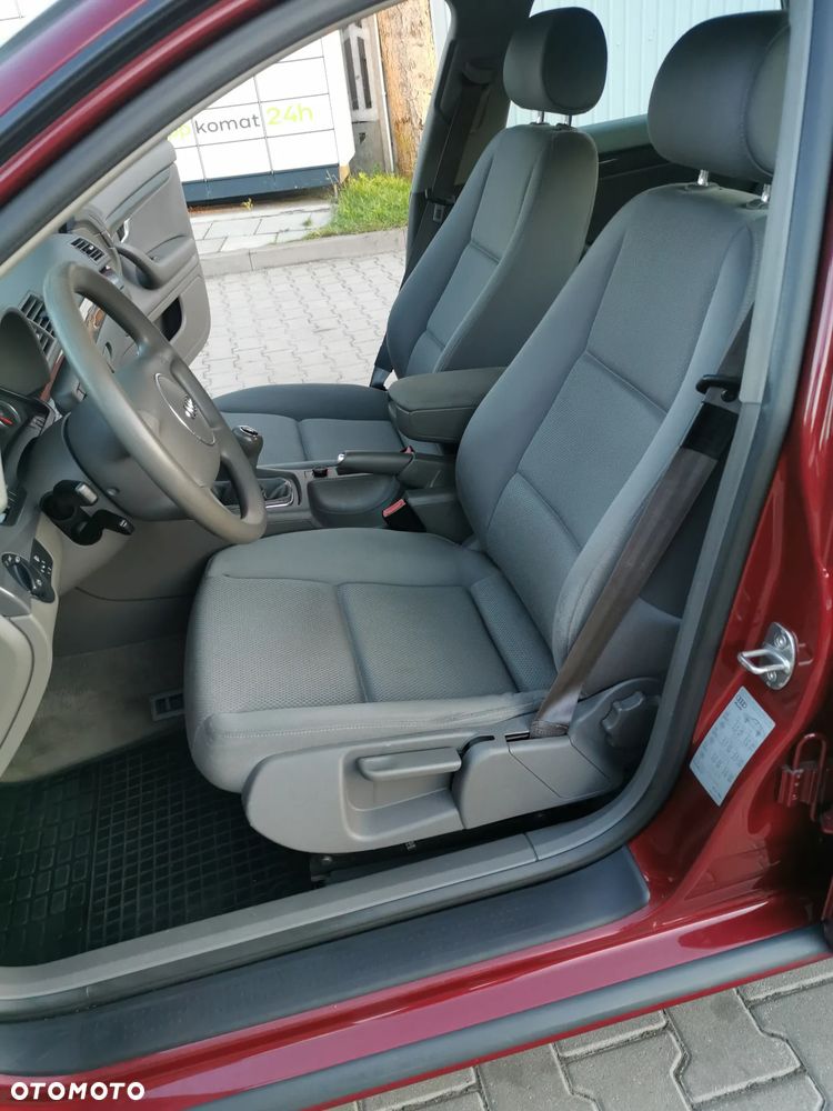Audi A4 Limousine 2 - 33