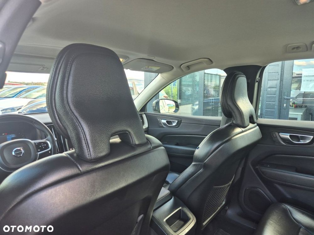 Volvo XC 60 B4 B Plus Bright - 31