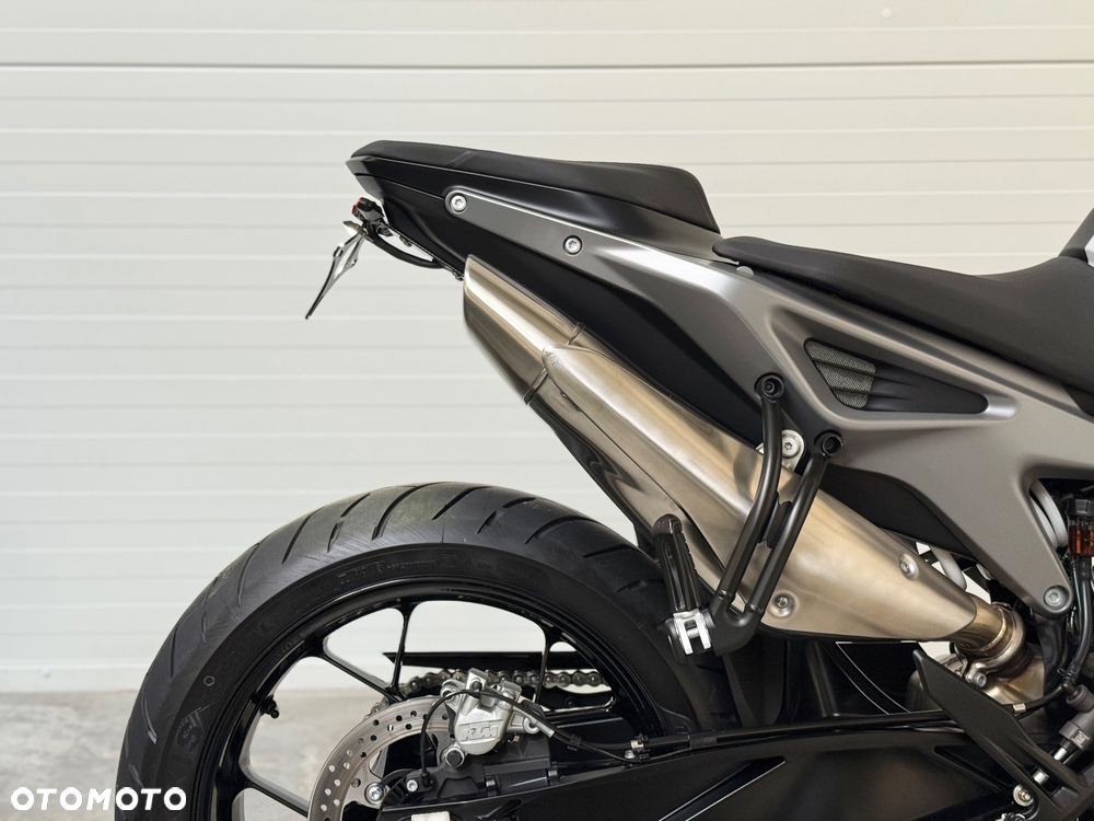 KTM Duke 790 - 18