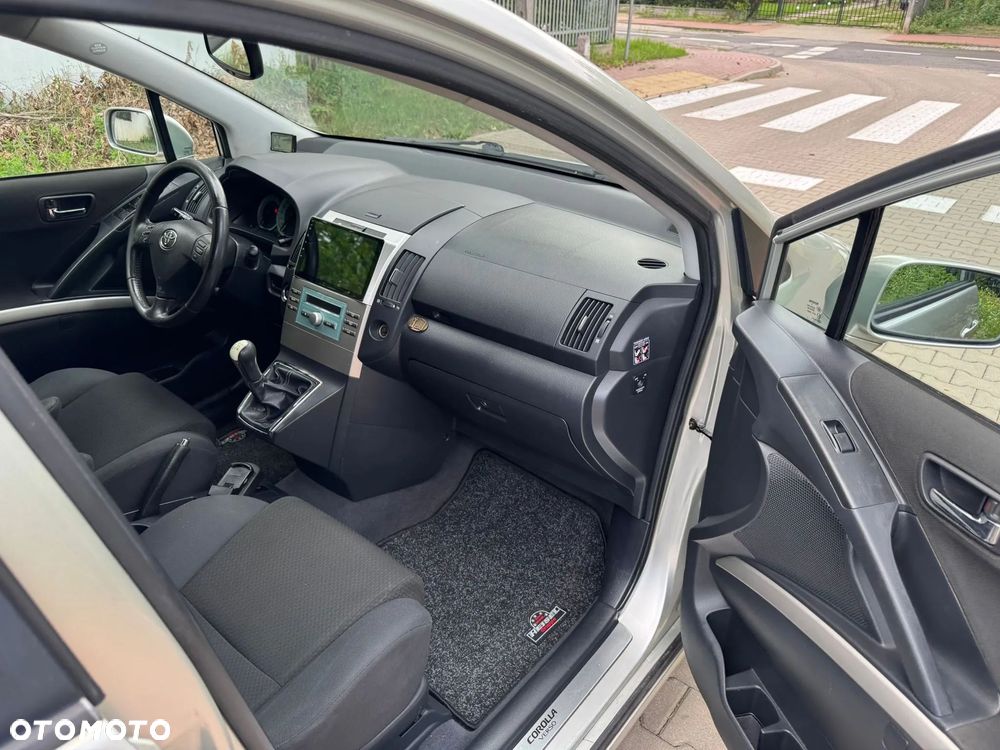 Toyota Corolla Verso 2.0 D-4D Executive - 15