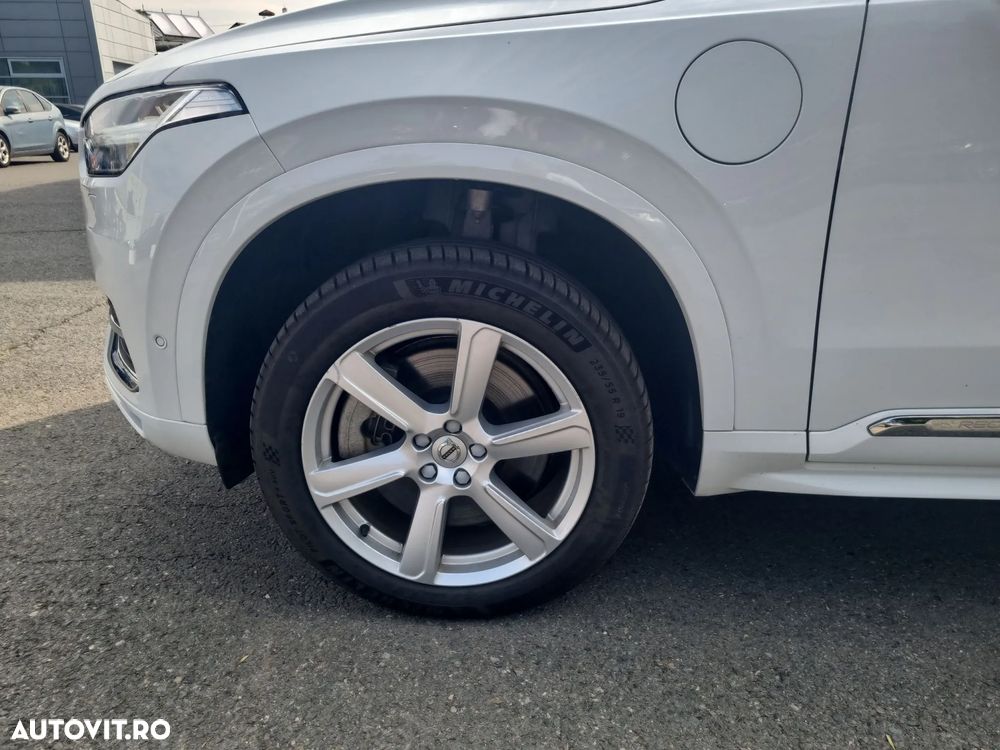 VOLVO XC90 2022 — imagine 13