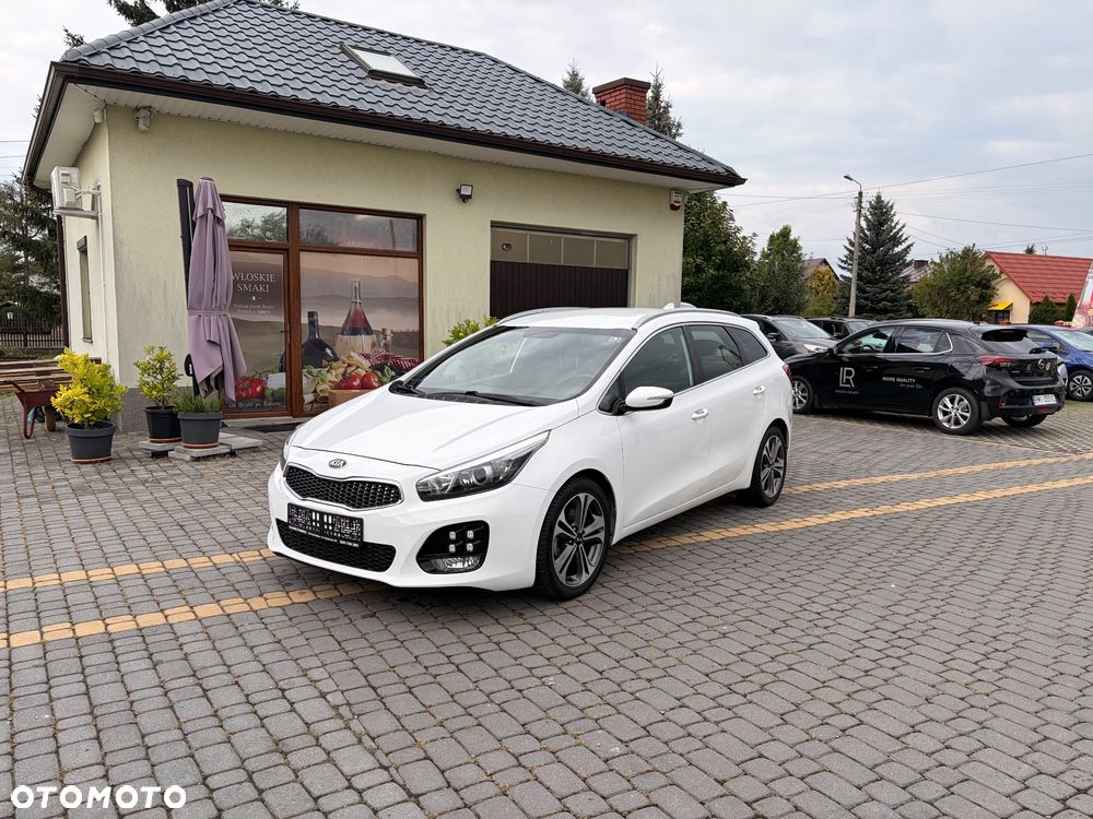 Kia Ceed - 14