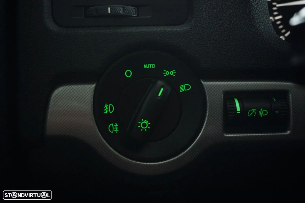 Skoda Octavia Break 1.6 TDi Elegance Pack - 11