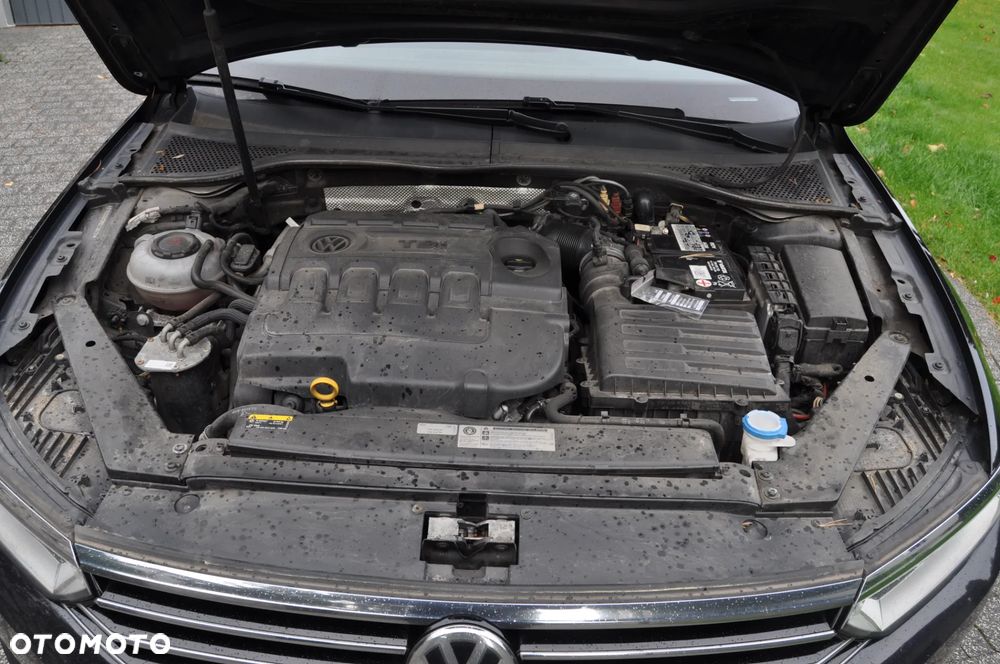 Volkswagen Passat - 15