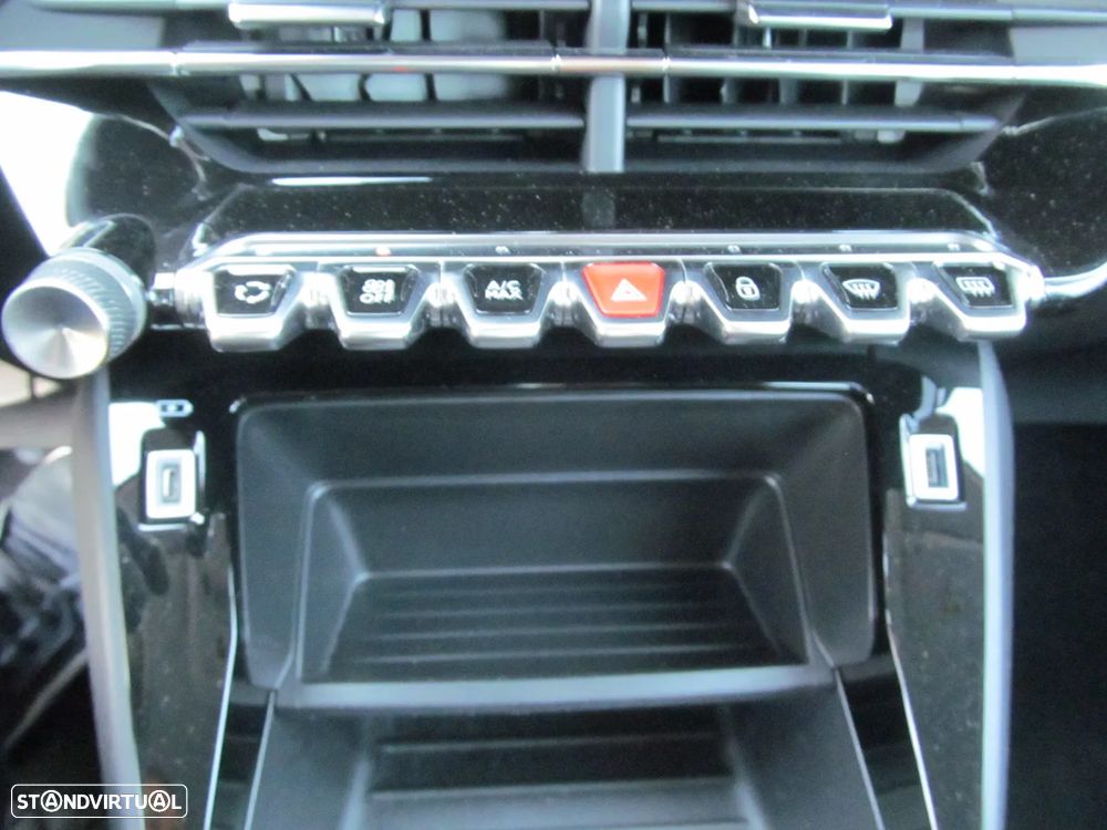 Peugeot 208 PureTech 100 Active Pack - 15