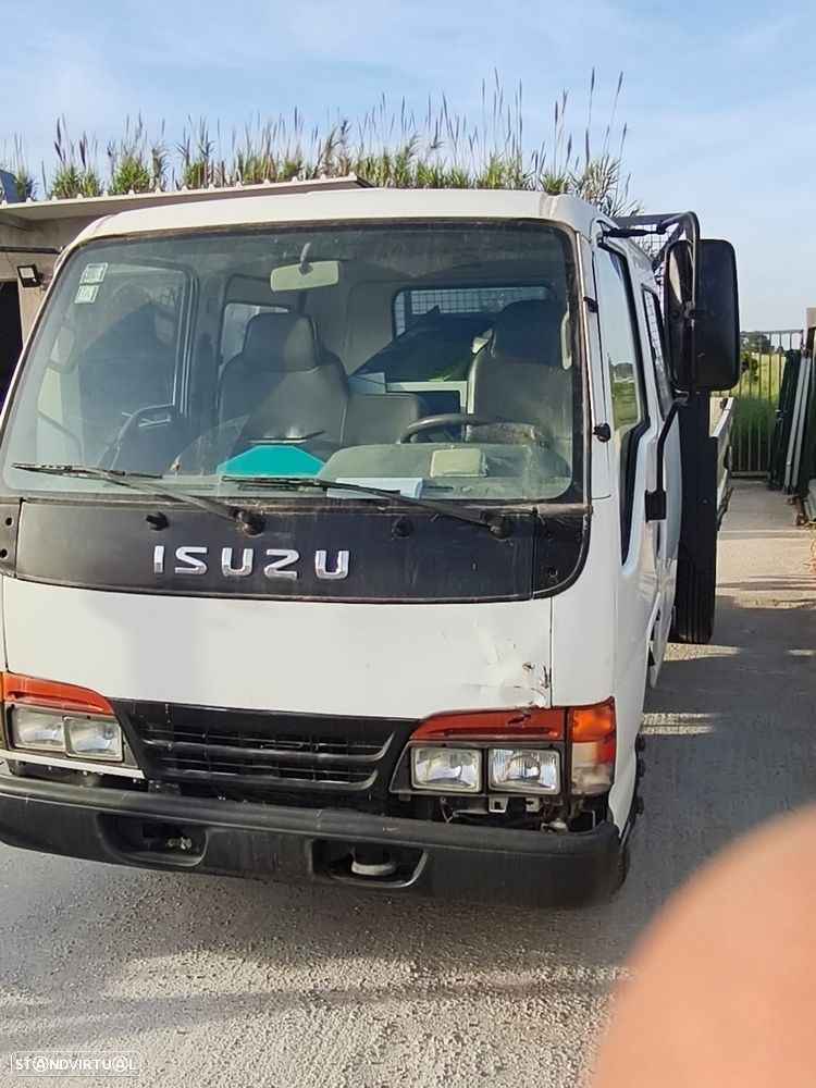 Isuzu NKR 69 LL-5D - 1
