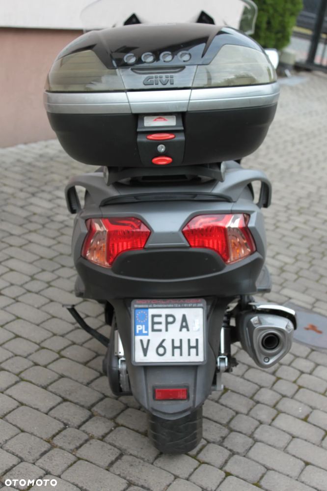 Suzuki Burgman - 5