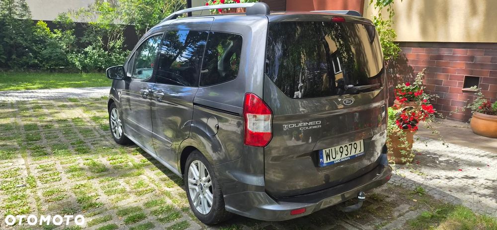 Ford Tourneo Courier - 6