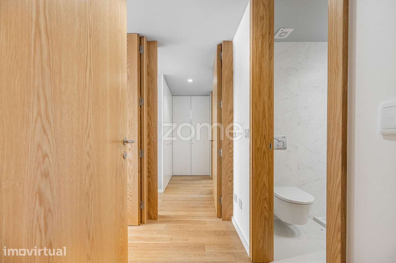 Apartamento T3 com varanda e garagem, na Cidade da Maia. - Grande imagem: 4/26