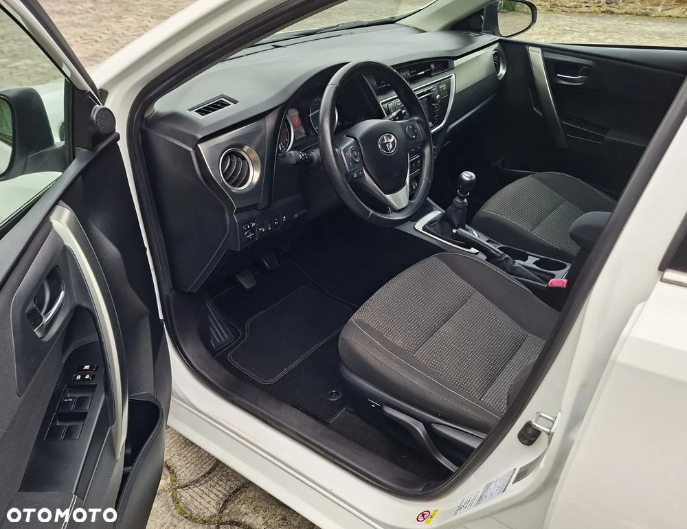 Toyota Auris 1.6 Valvematic START Edition - 5