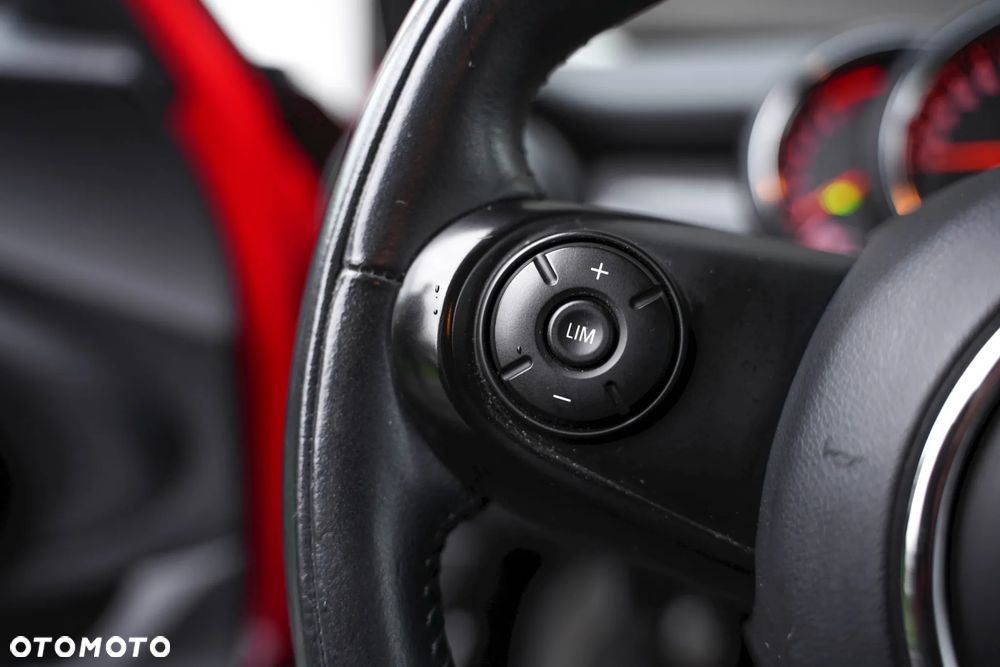 MINI ONE Standard - 19