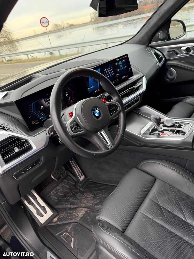 BMW XM - 7