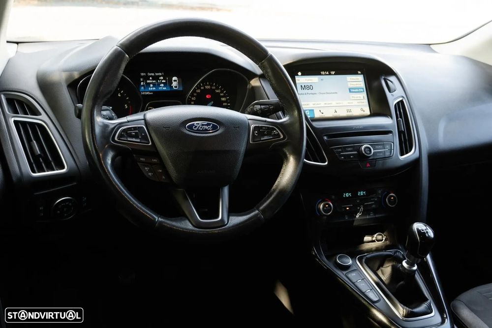 Ford Focus SW - 8