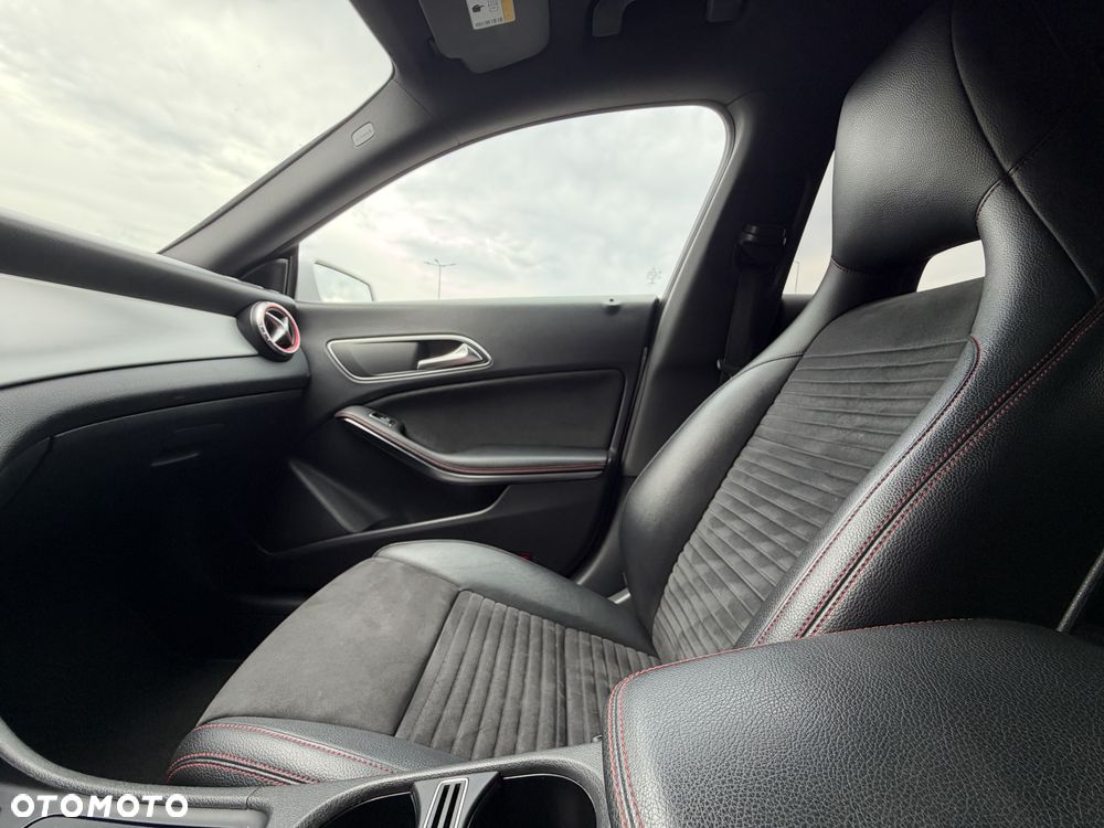 Mercedes-Benz CLA - 19