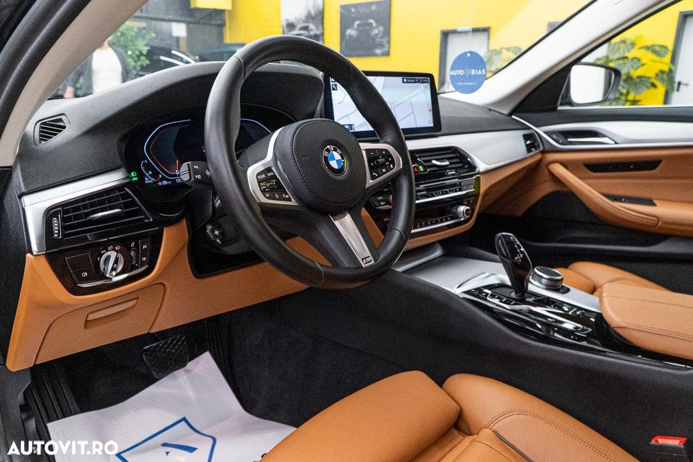 BMW Seria 5 520d Aut. Luxury Line - 7