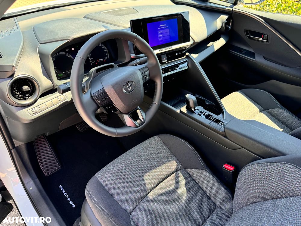 Toyota C-HR 2.0 HEV 180 CP 4x2 CVT Dynamic - 11