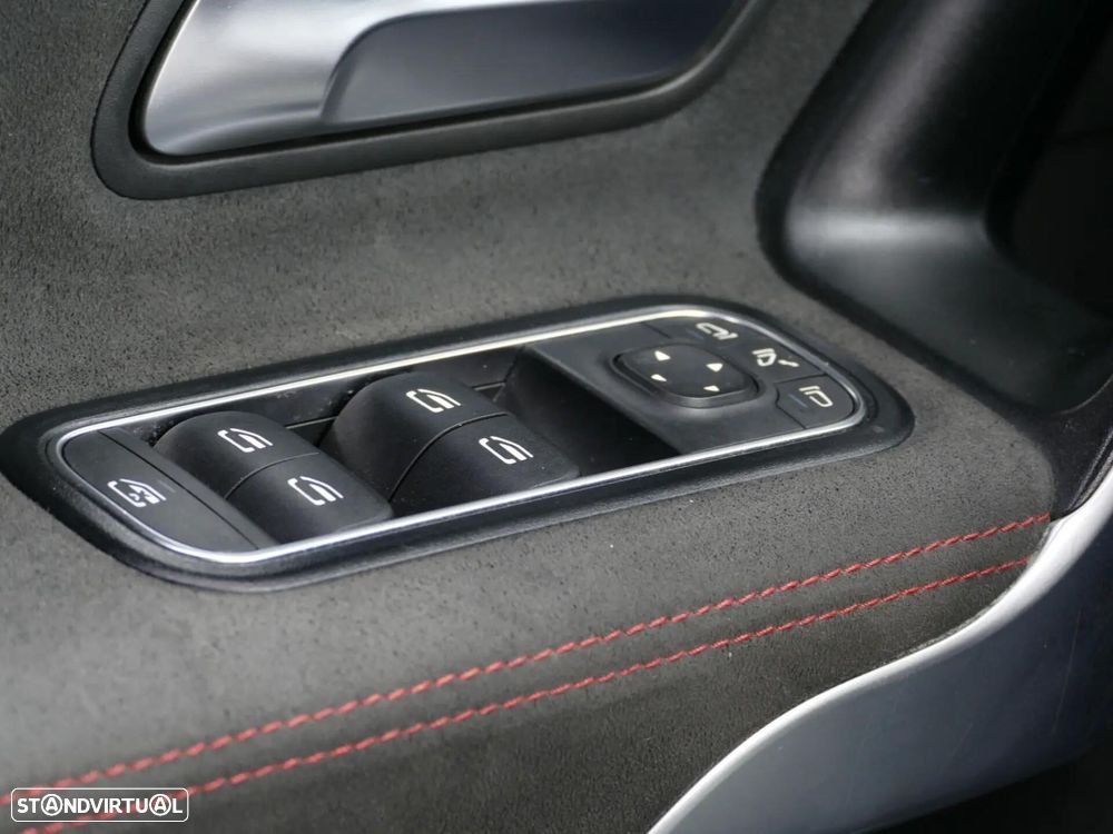 Mercedes-Benz A 180 Limousine d AMG Line Aut. - 35