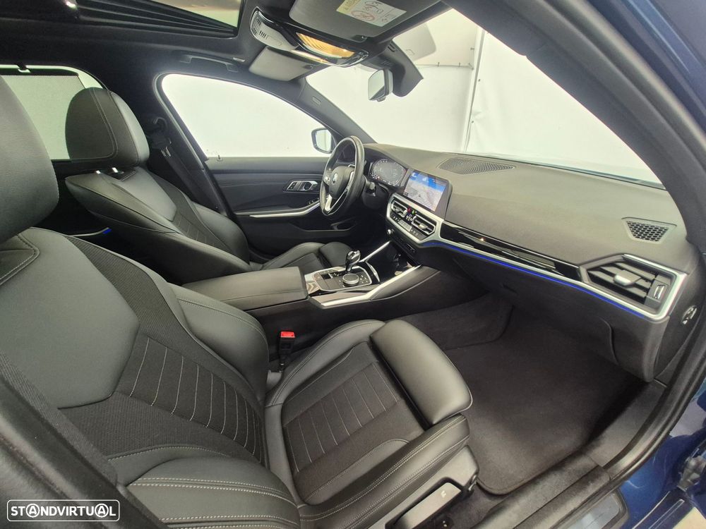 BMW 318 d Line Sport Auto - 28