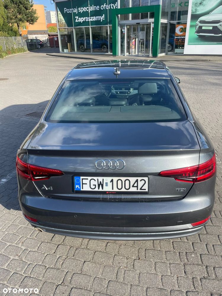 Audi A4 Limousine 2.0 TDI DPF multitronic S line Sportpaket - 11