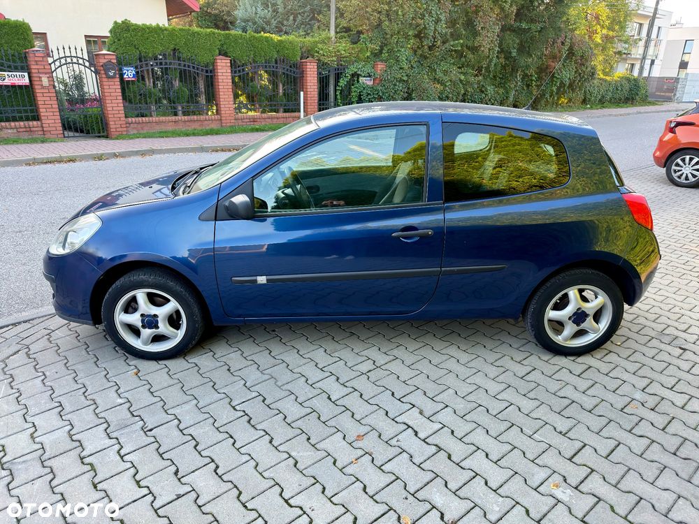 Renault Clio 1.2 16V Authentique - 6