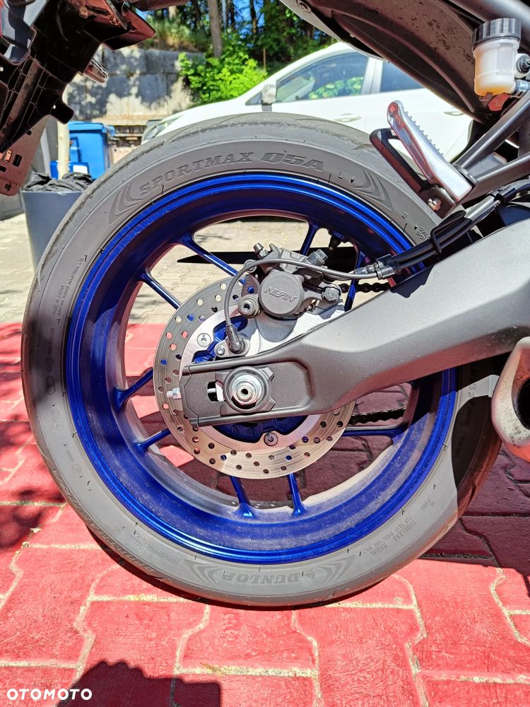 Yamaha MT - 17