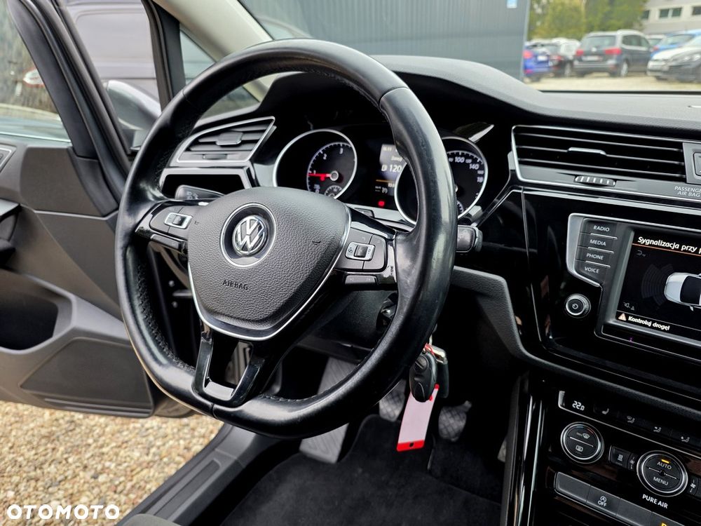 Volkswagen Touran 2.0 TDI BMT Highline - 15