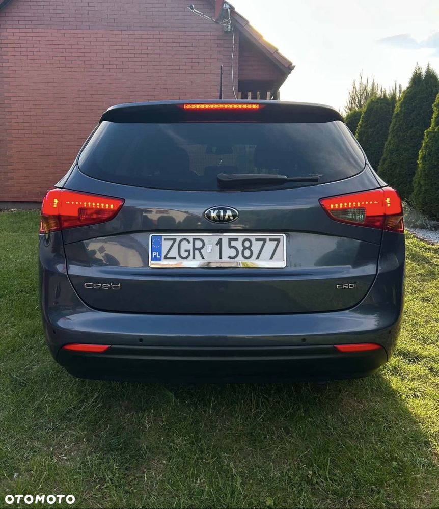 Kia Ceed 1.6 CRDi 128 Platinum Edition - 8