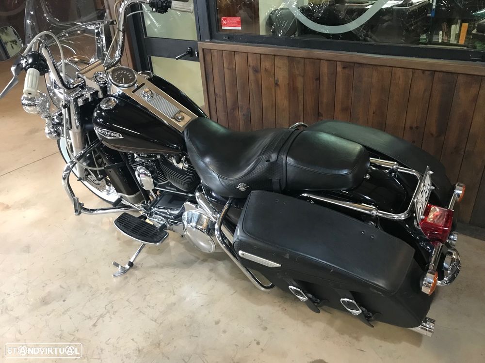Harley-Davidson FLHRCI Road King Classic - 8