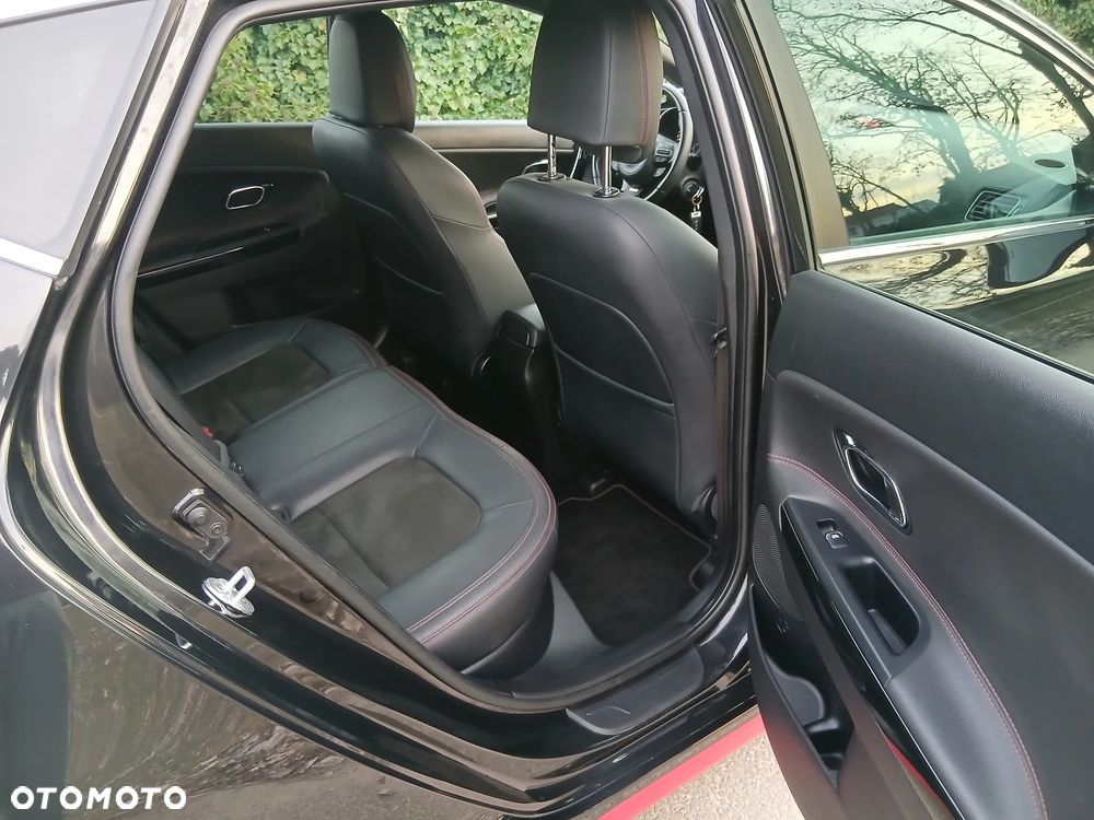 Kia Ceed 1.6 T-GDI GT L - 8