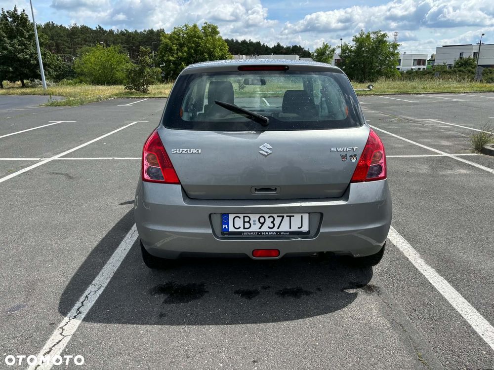 Suzuki Swift 1.3 GC - 5