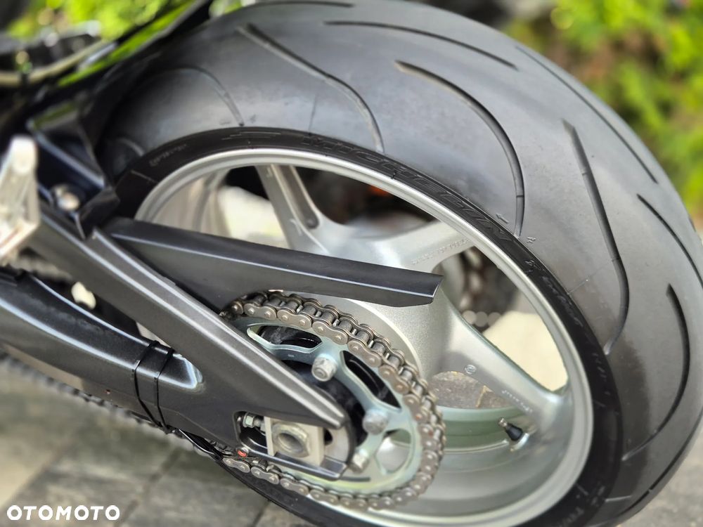 Yamaha FZ - 29