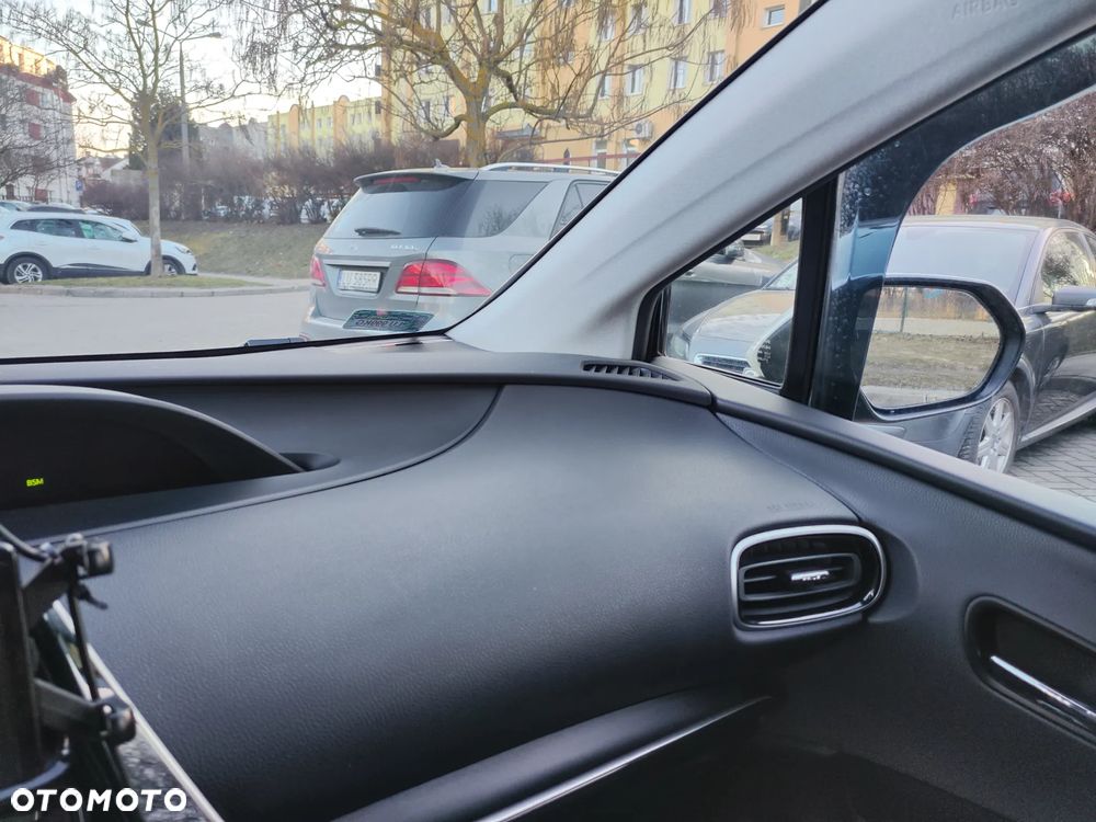 Toyota Prius Hybrid - 9