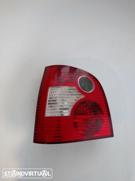 Farolim farol tras esquerdo vw polo 2002/2005 - 2