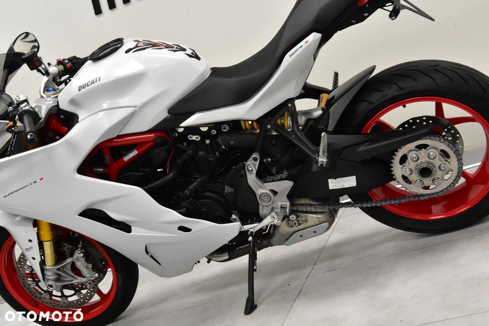 Ducati SuperSport - 12