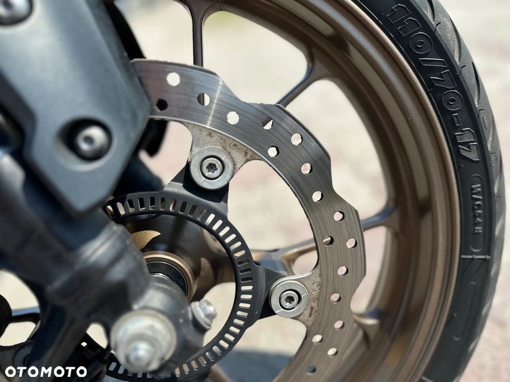 Honda CB - 15