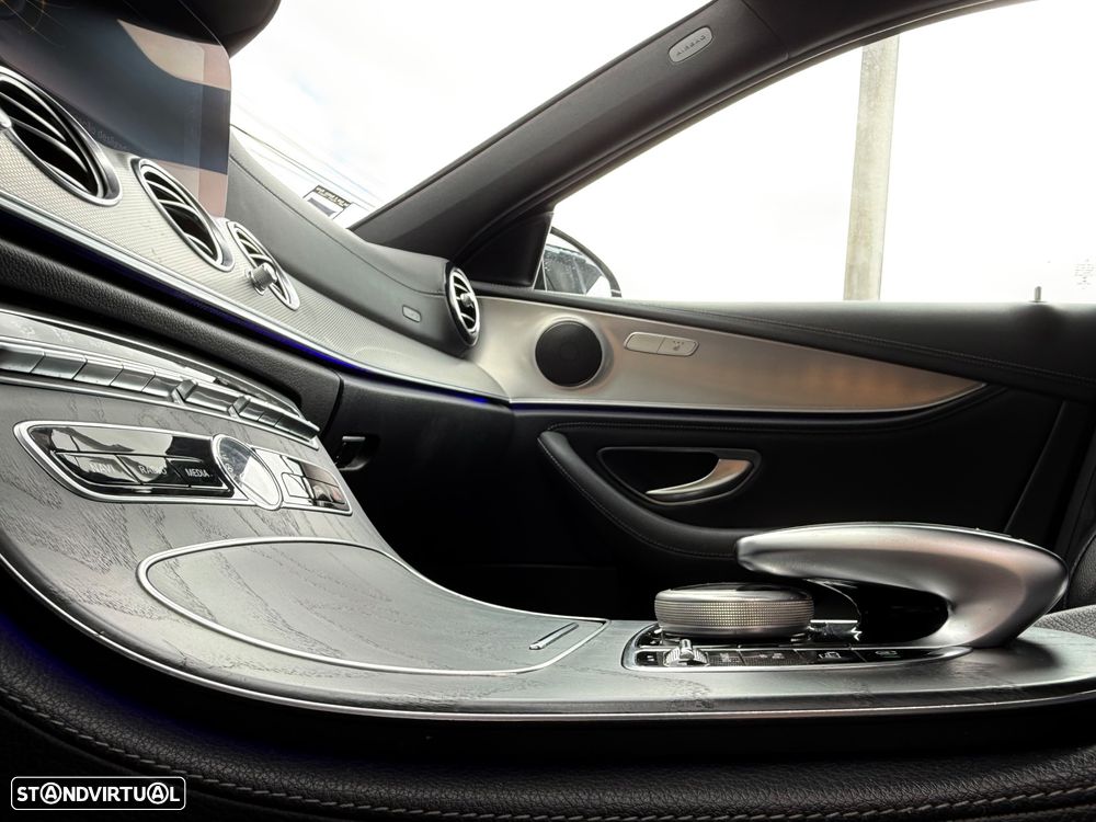 Mercedes-Benz E 300 d AMG - 40