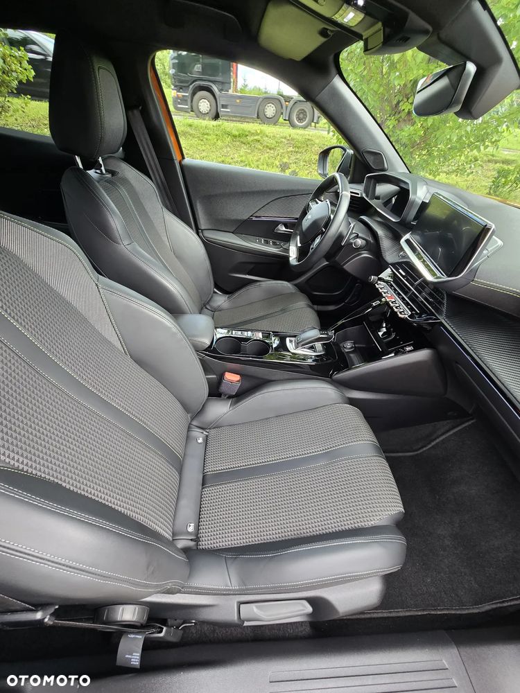 Peugeot 2008 1.2 PureTech GT Line S&S EAT8 - 8