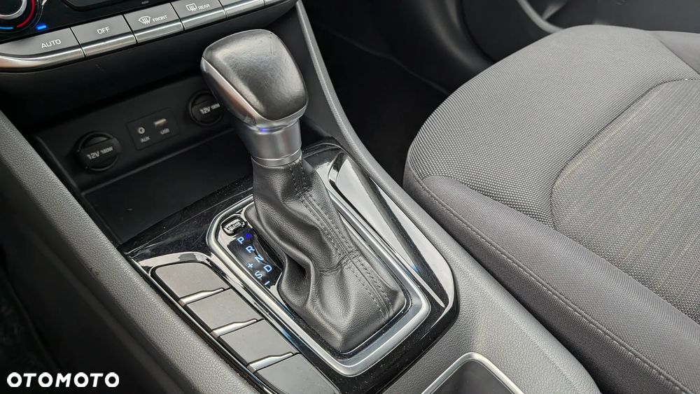 Hyundai IONIQ 1.6 GDI Premium - 15