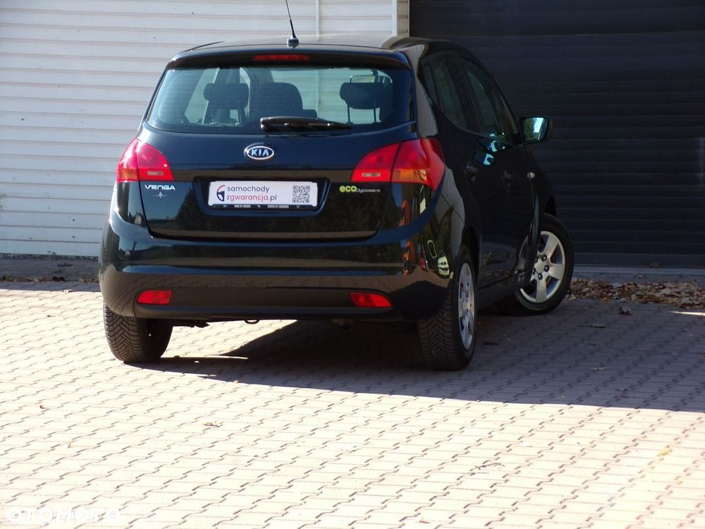 Kia Venga - 13