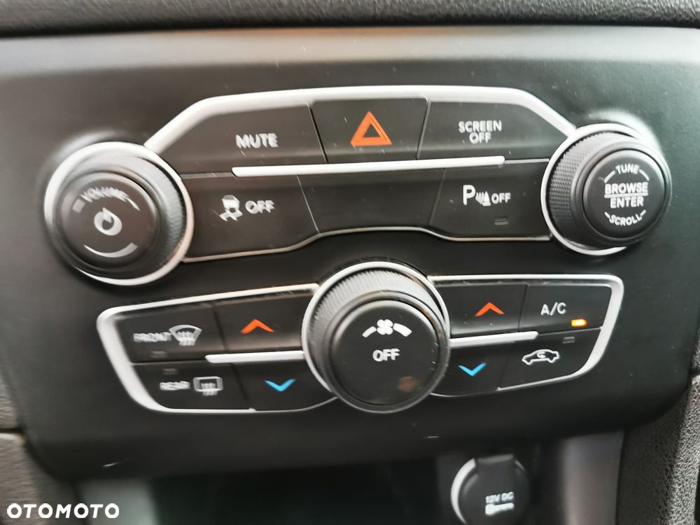 Dodge Charger 3.6 GT - 24