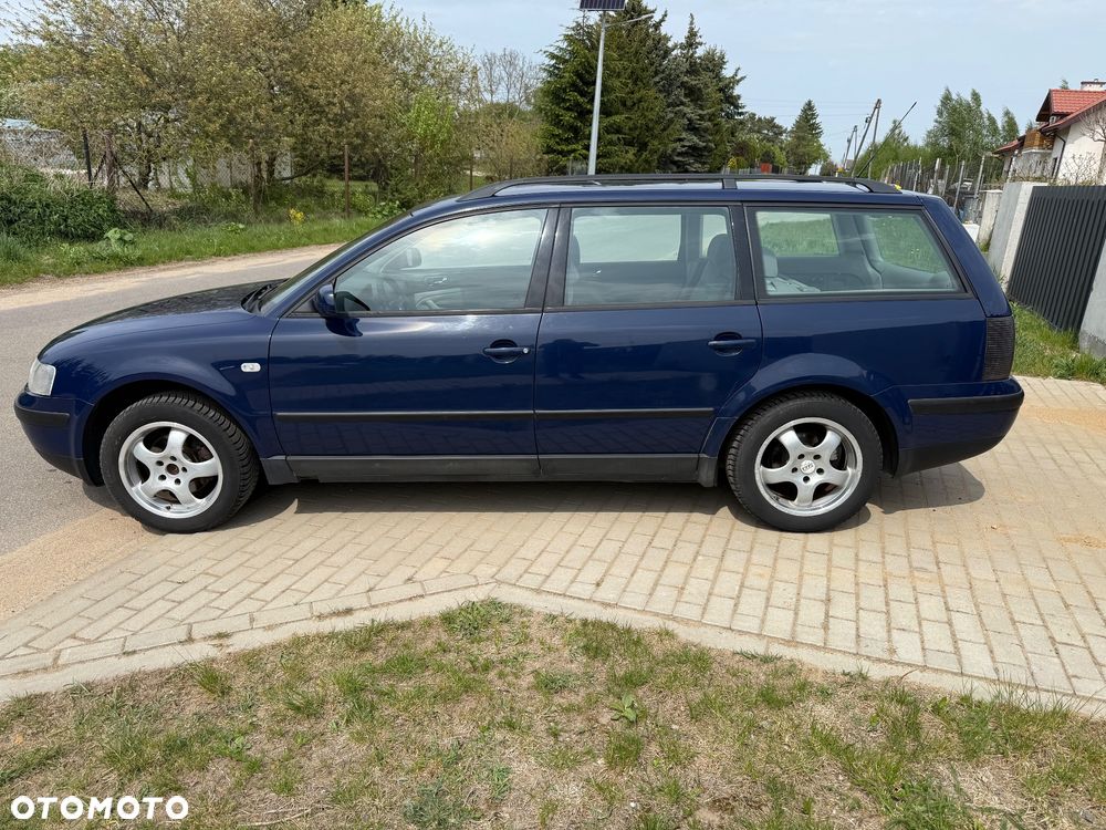 Volkswagen Passat 1.8 Comfortline - 2