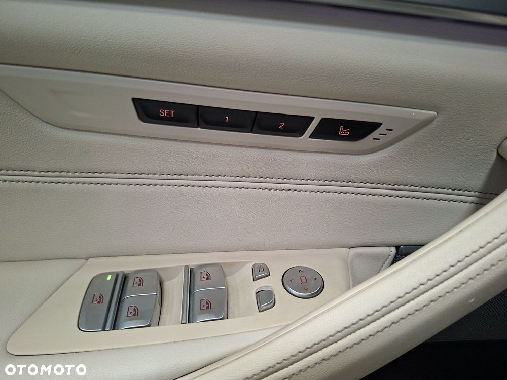 BMW Seria 5 - 25