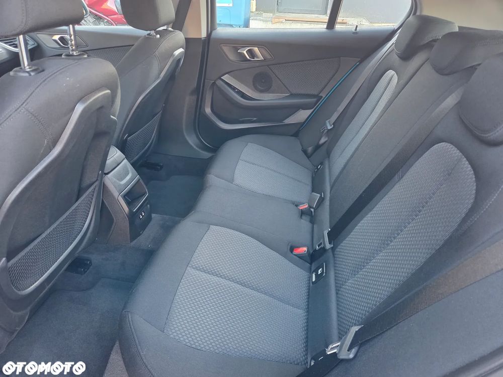 BMW Seria 1 118i Advantage - 21