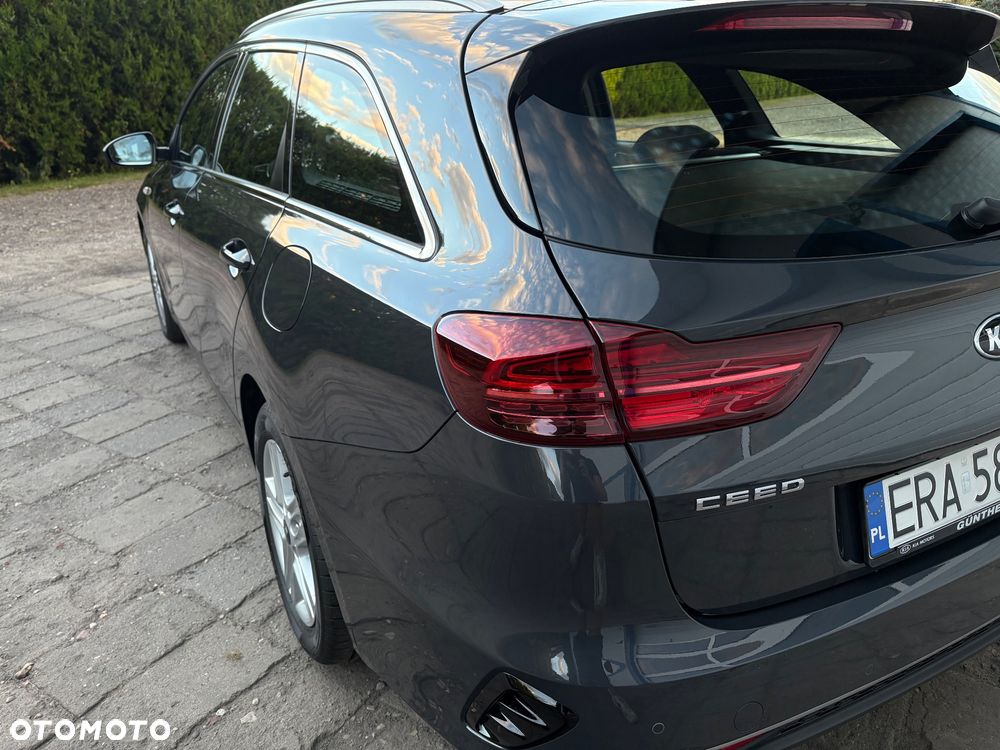 Kia Ceed - 31