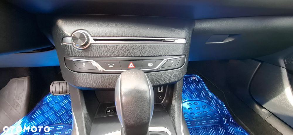 Peugeot 308 BlueHDi 150 Automatik Stop & Start Allure - 15