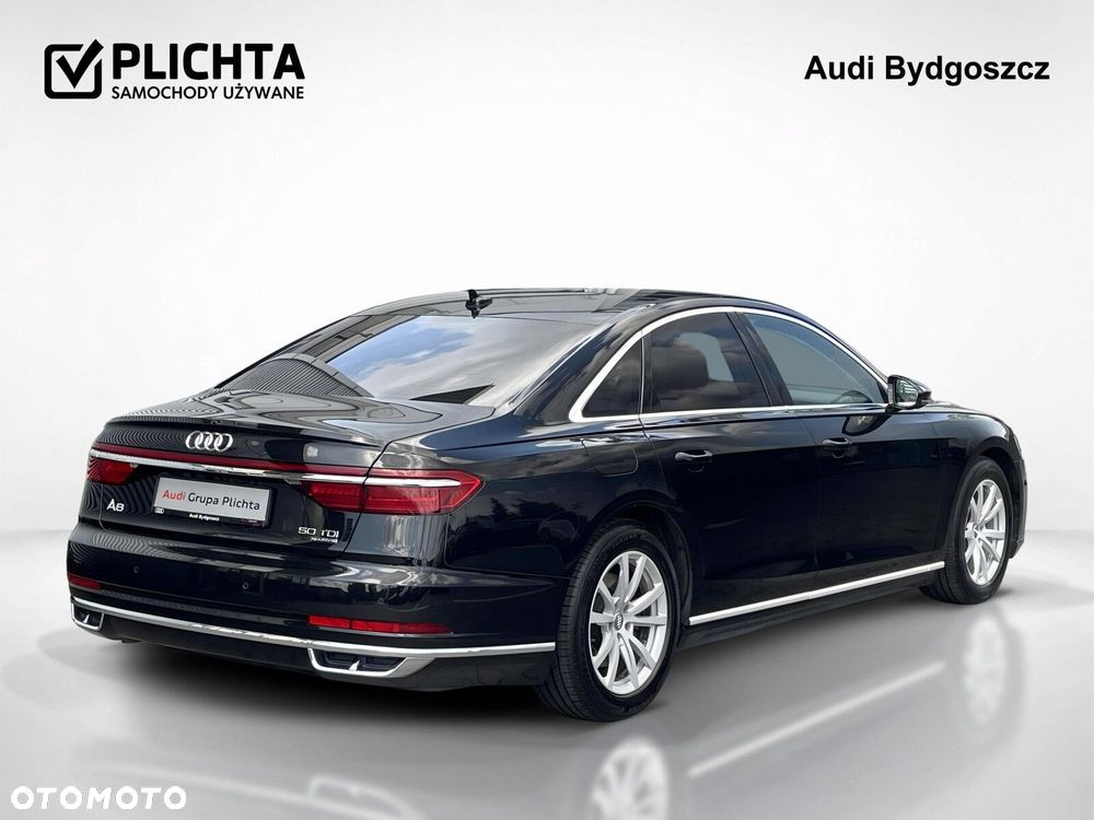 Audi A8 - 6