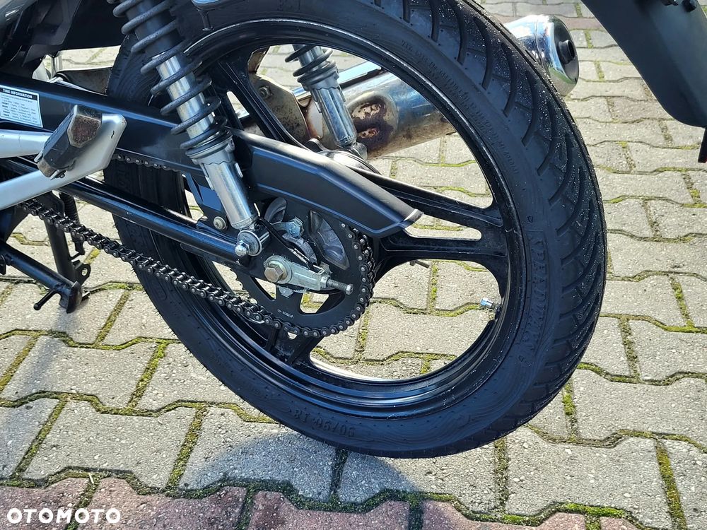 Yamaha YBR - 19